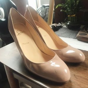 Christian Louboutin nude simple pump 85